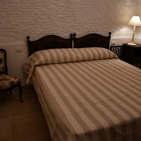 Le Stanze Del Borgo Hotell Nettuno Exteriör bild